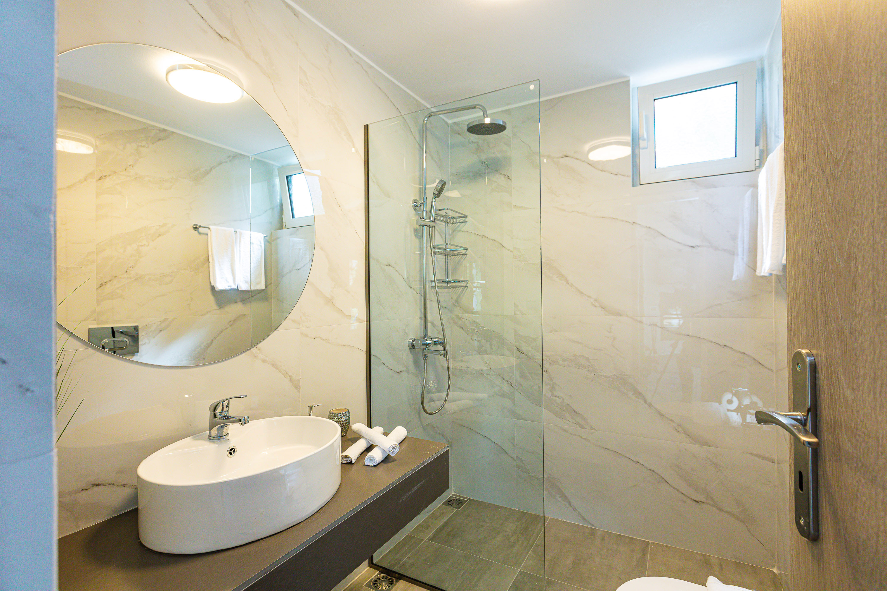 Mariandry Villa bathroom